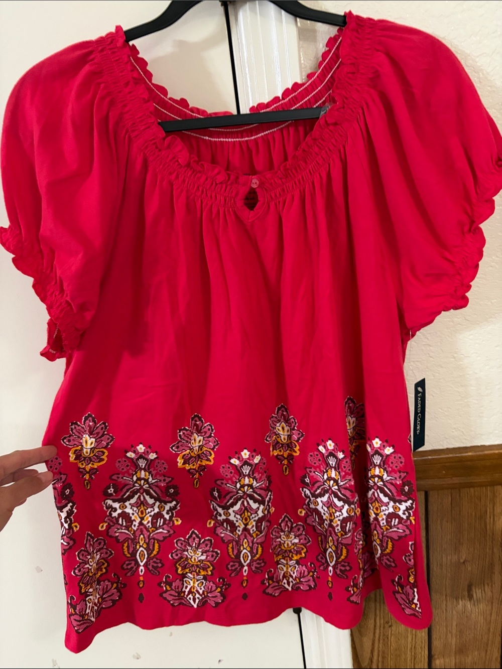 New Faded Glory Bright Pink Embroidered Peasant Blouse